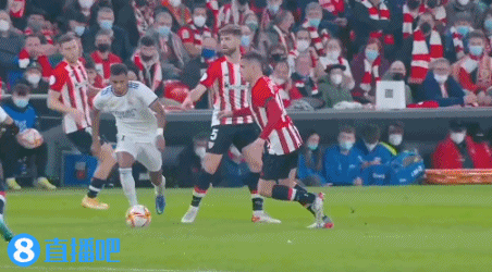 目睹15岁男孩山顶解说后，秘鲁甲转播商报销路费邀其出席联赛