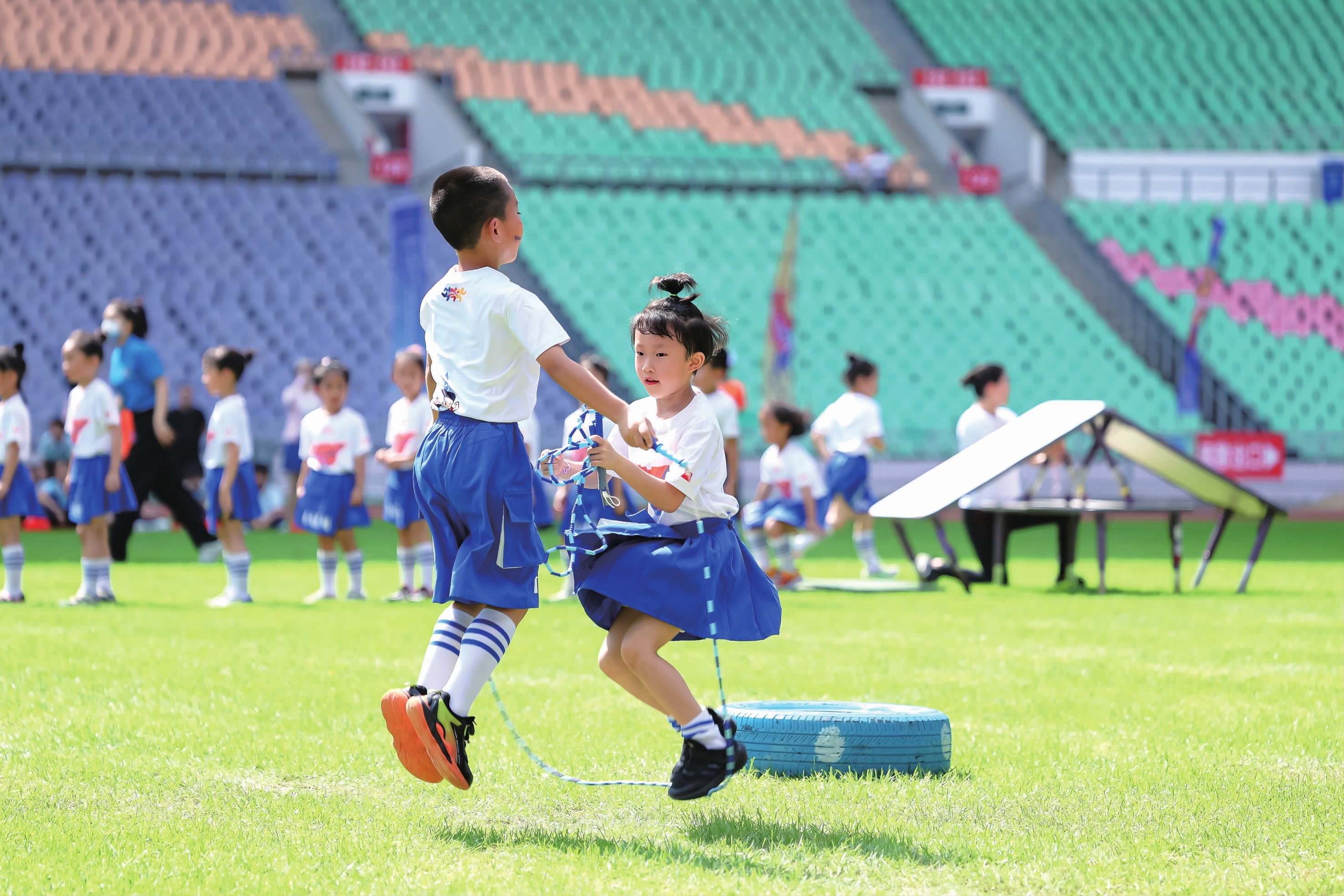 [流言板]C罗下场迎来利雅得胜利百场里程碑，前99场89球19助14亮56回复