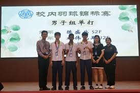 为什么尼克斯队和锡伯杜需要在季后赛前增加阵容深度