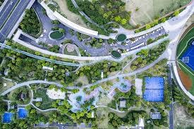 茹子楠踩踏刘洋 主裁马宁回看VAR后坚持直红判罚